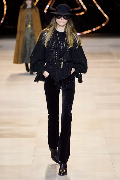 Look 72